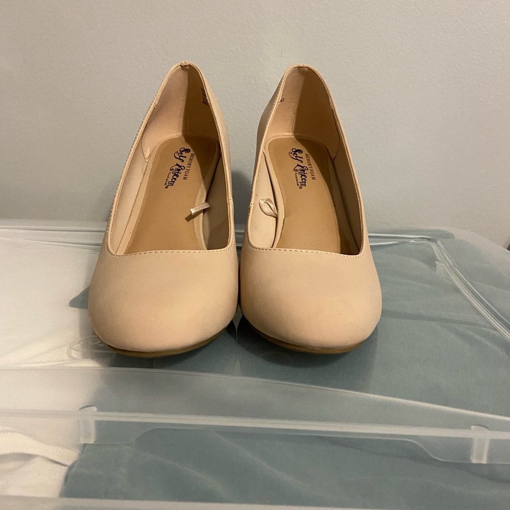 Size 10 nude suede heels - Picture 4 of 10